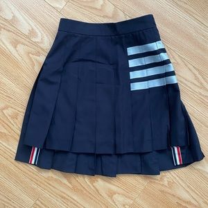 Pleated skirt